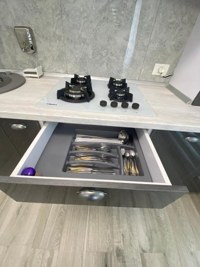Alemar Royal 1 Apartment Navodari Ngoại thất bức ảnh