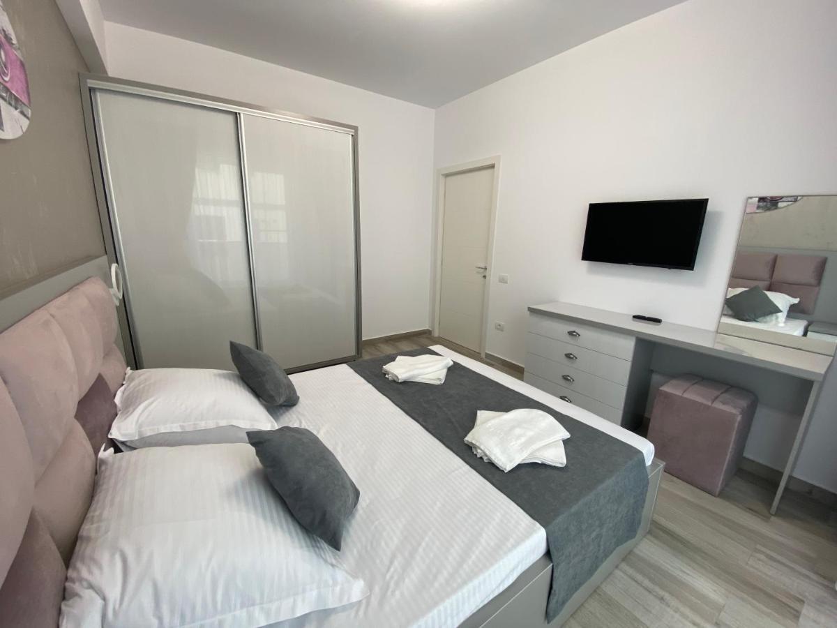 Alemar Royal 1 Apartment Navodari Ngoại thất bức ảnh